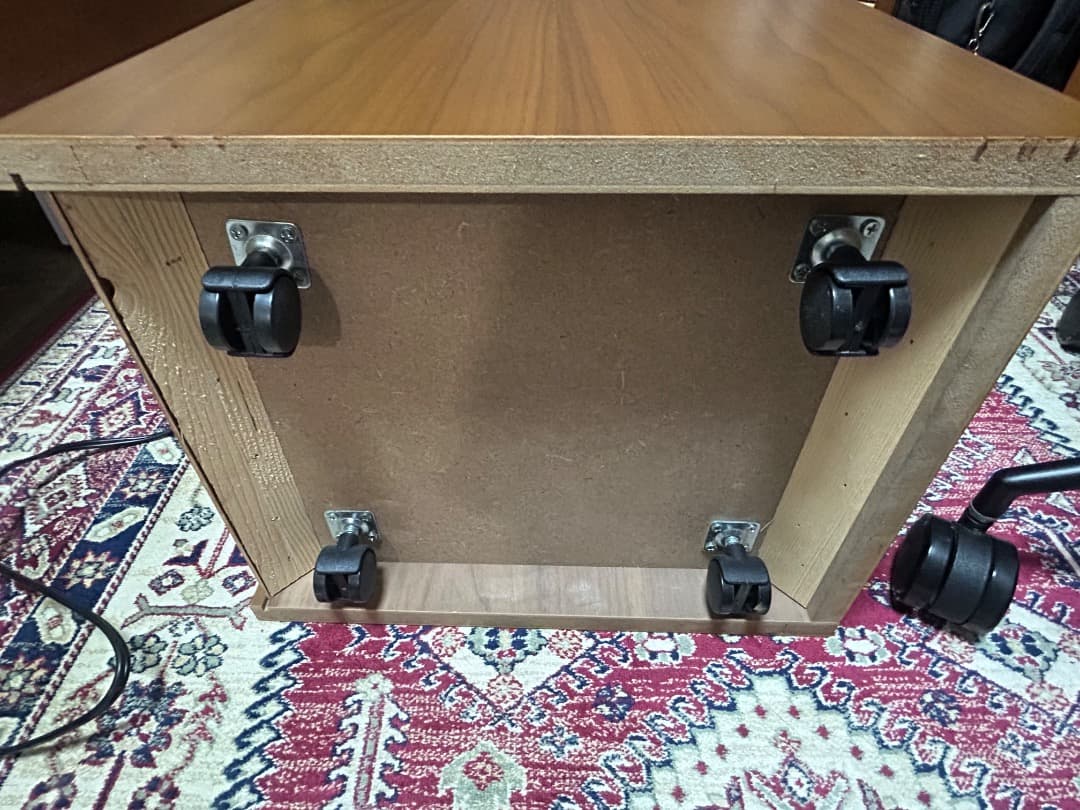 コンセント目立った傷や汚れなし