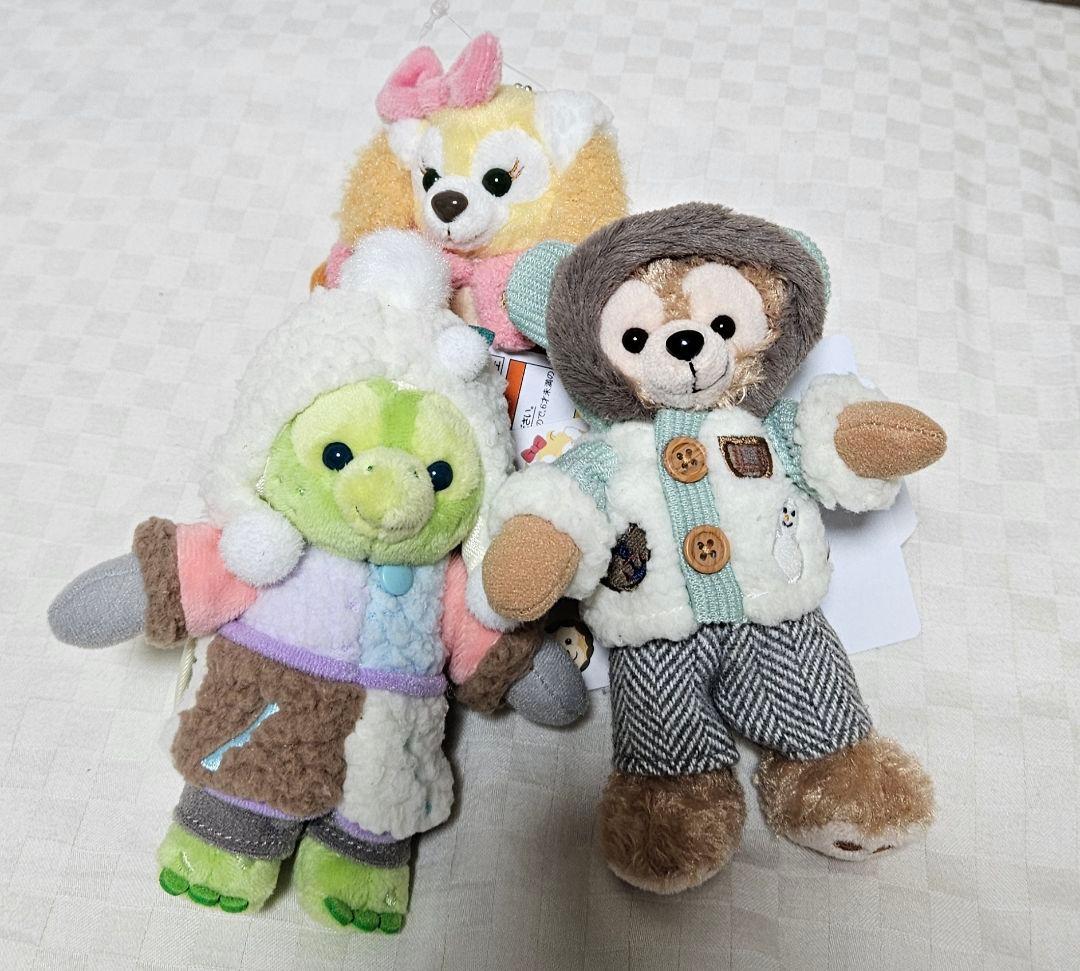 ディズニーシー シークレットオブスノーウィーデイ ぬいぐるみバッジ 3点