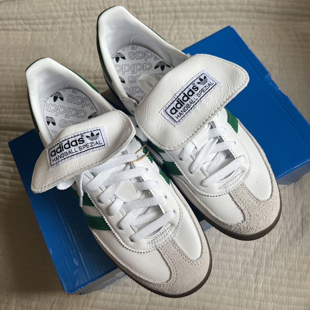 【たえたろう様専用】【新品未使用】adidas 25cm