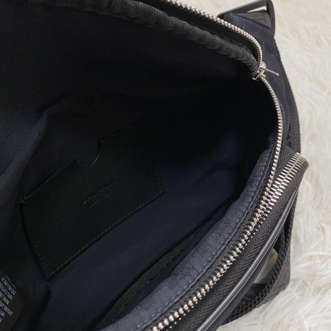 極美品✨BALMAIN ボディバッグ ブラック メンズ ロゴベルト 刺繍 極美品✨BALMAIN ボディバッグ ブラック メンズ ロゴベルト 刺繍