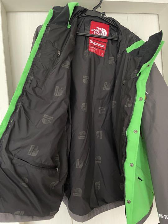 Supreme × The North Face ジャケット