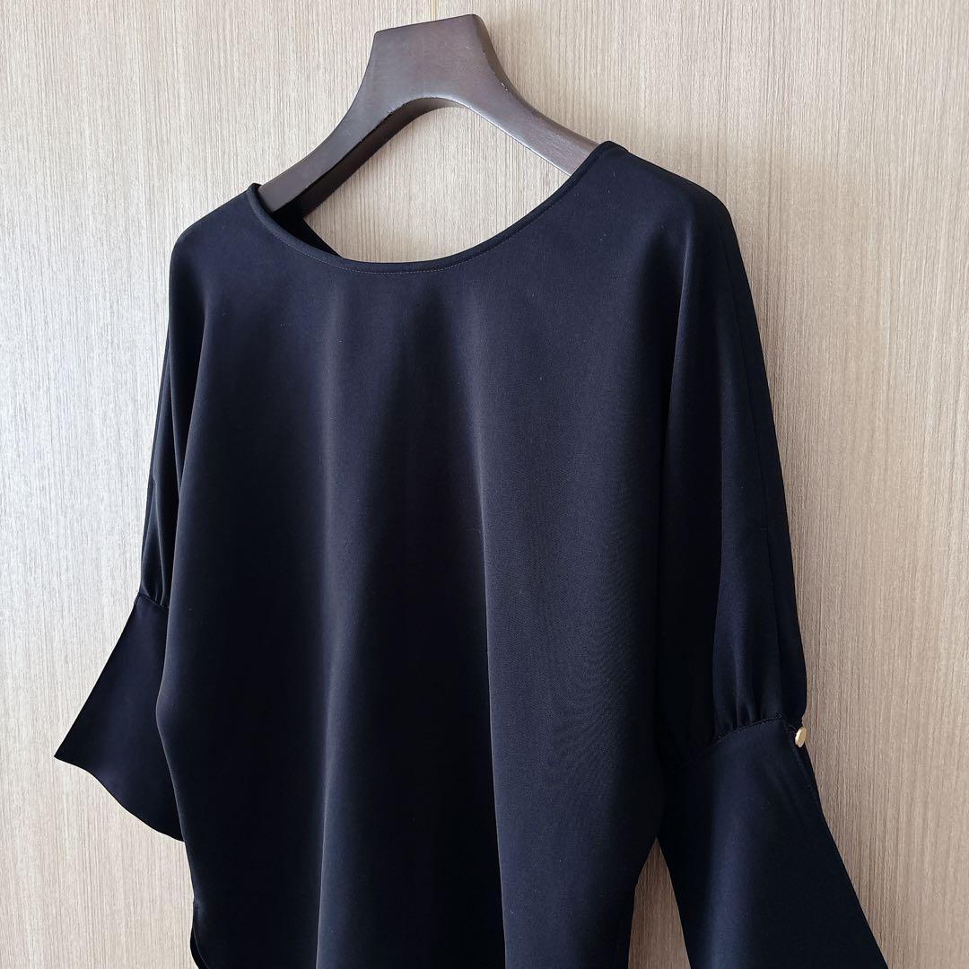 ダブルクロス ロングカフスブラウス