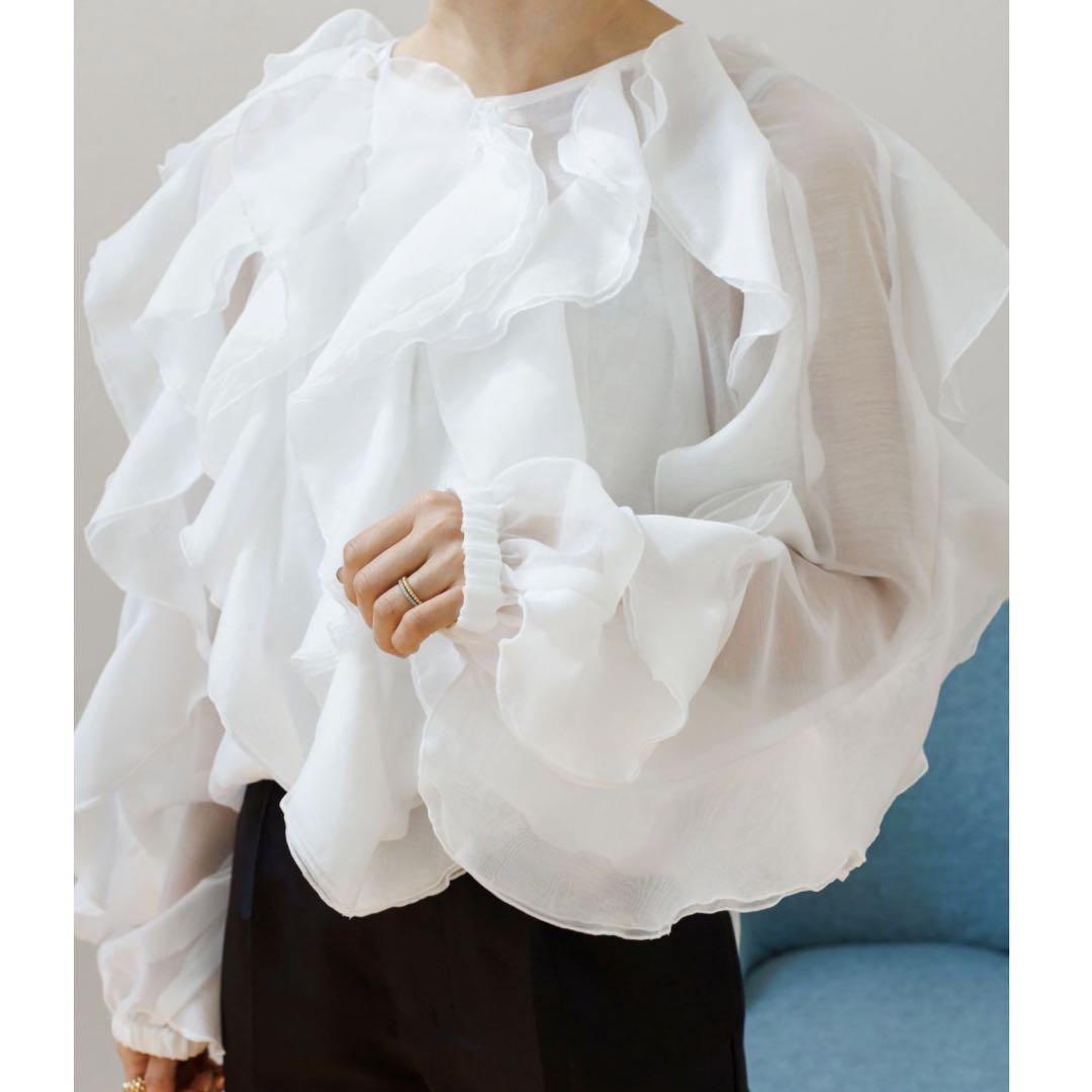【メーカー直売】の商品をすべて Bluelea メルカリ - Blouseホワイト Frill Line トップス
