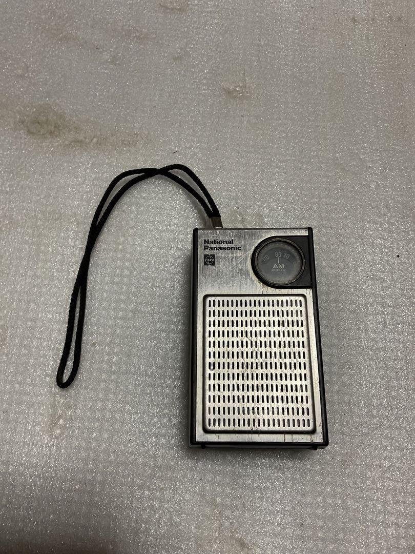 ナショナル・パナソニック／R-1015式ラジオ。【単三電池2本使いますが作動無】ラジオ・コンポ