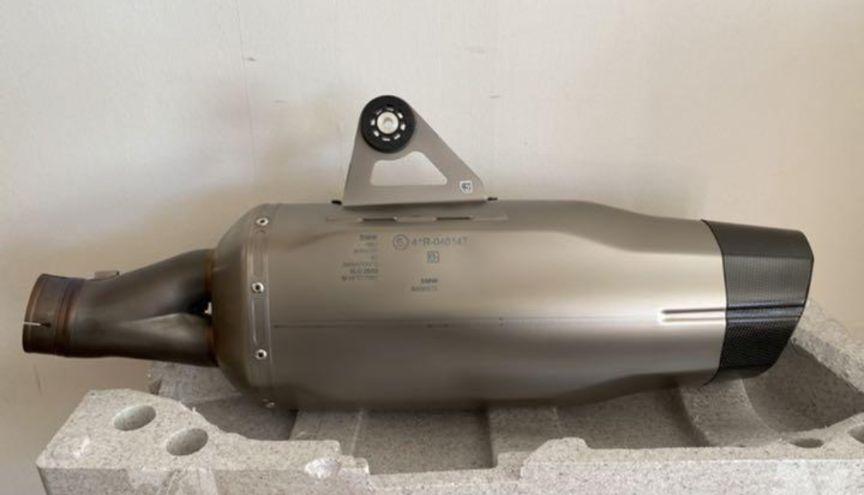 BMW R1250GS アクラポビッチ マフラー R1250GSA BMW R1250GS R1250GSA 純正OP アクラポビッチマフラー（BMW