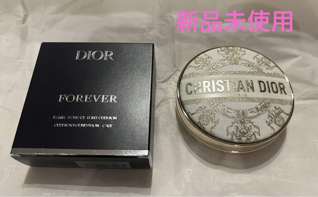 Dior クッションケース ホリデーエディション