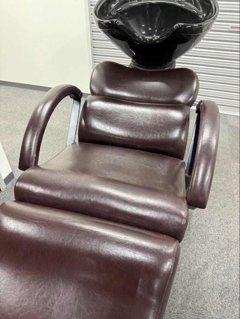 ビューティガレージ　手動シャンプーチェア　シャンプー台　レザーチェア　ブラウン① ビューティガレージ 手動シャンプーチェア シャンプー台 レザー
