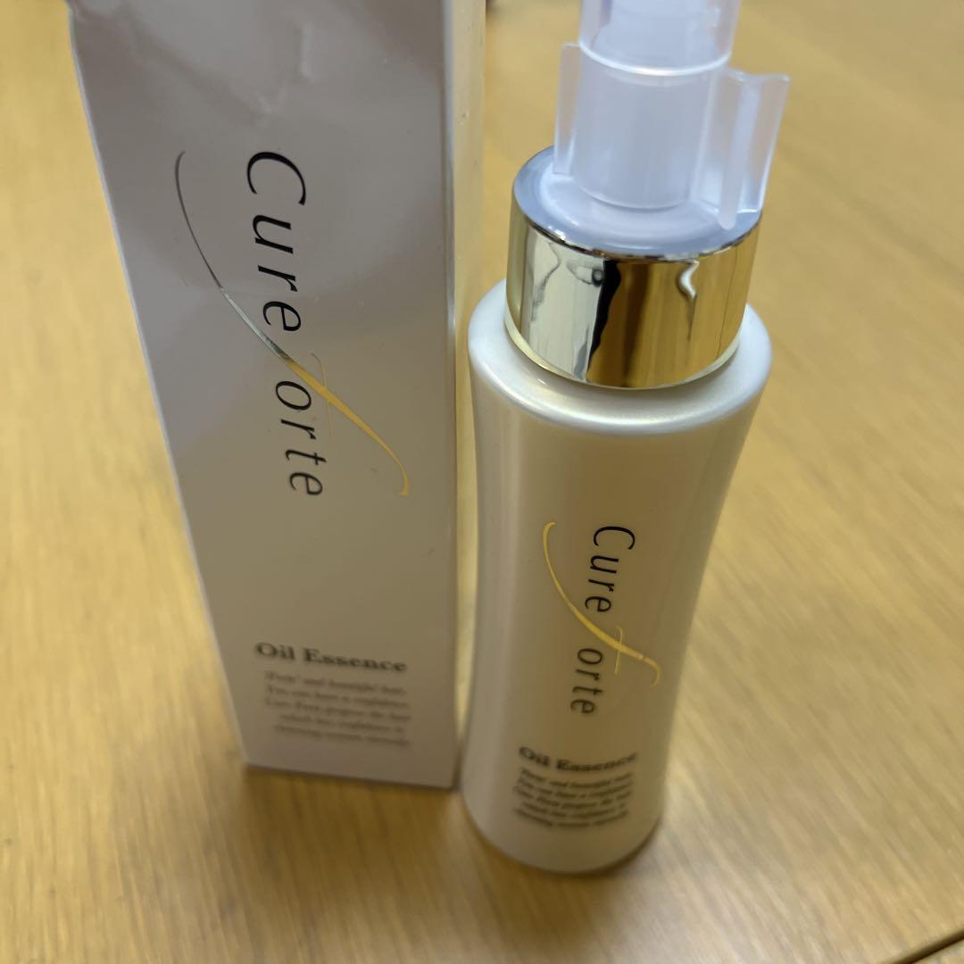 キュアフォルテオイルエサンスヘアオイル