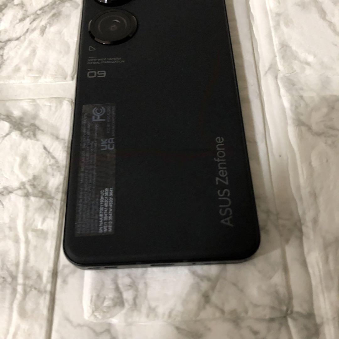 ASUS Zenfone 9 SIMフリーミッドナイトブラック
