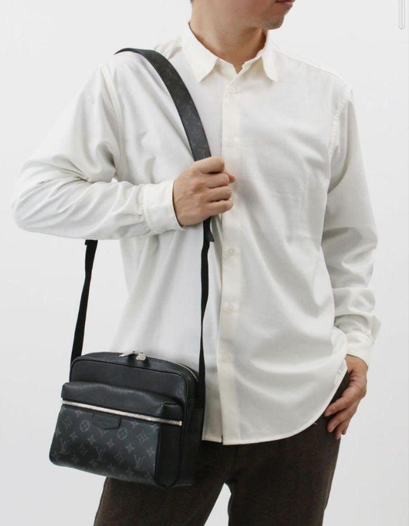 LOUIS VUITTON ブラック ショルダーバッグ