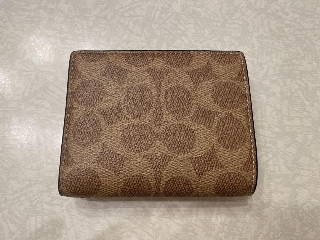 コーチ　coach 二つ折り財布　スモールウォレット