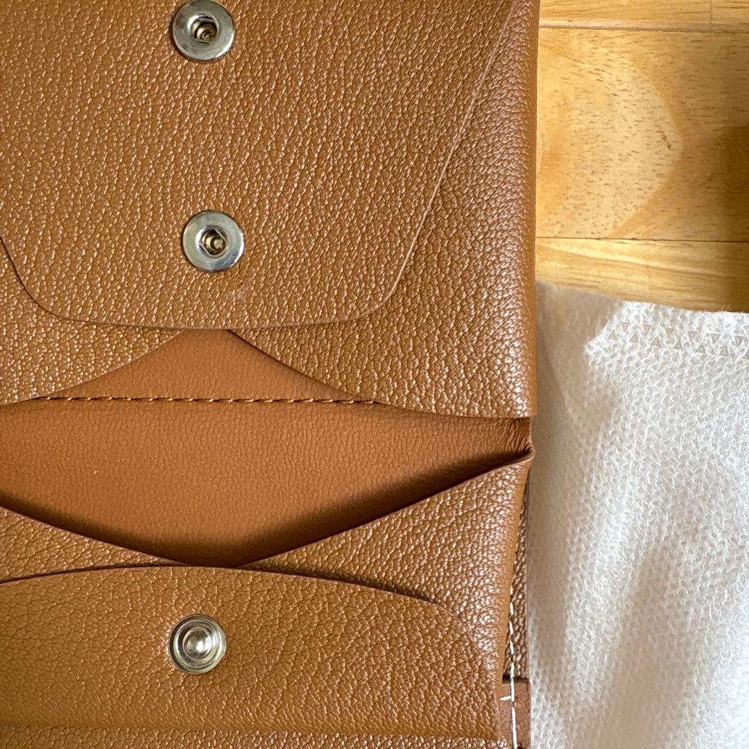 新品未使用MOLINI Bifold Compact Wallet 新品未使用MOLINI Bifold Compact Wallet