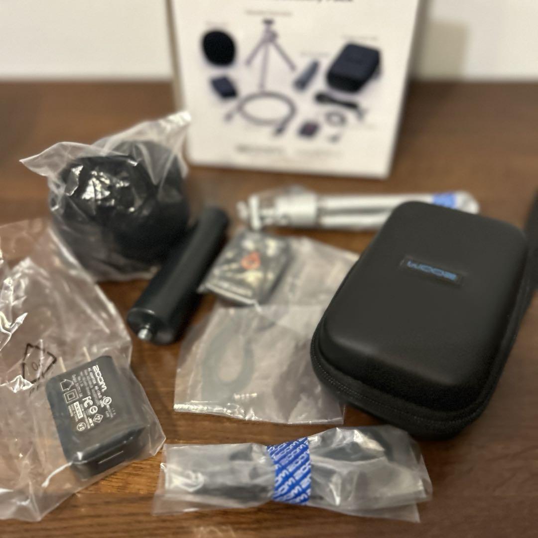 ZOOM H2n ハンディレコーダー アクセサリーパック付き