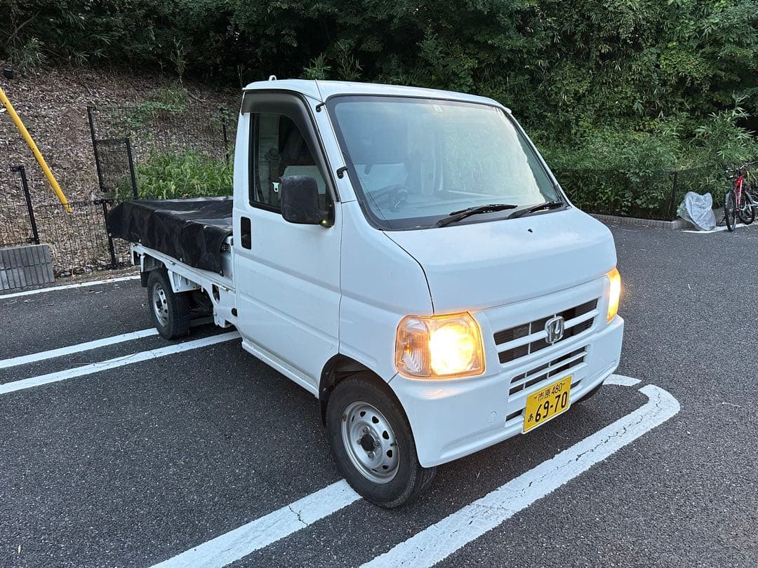 アクティ　軽トラック　距離8.2万キロ　5mt 車検R8年3月