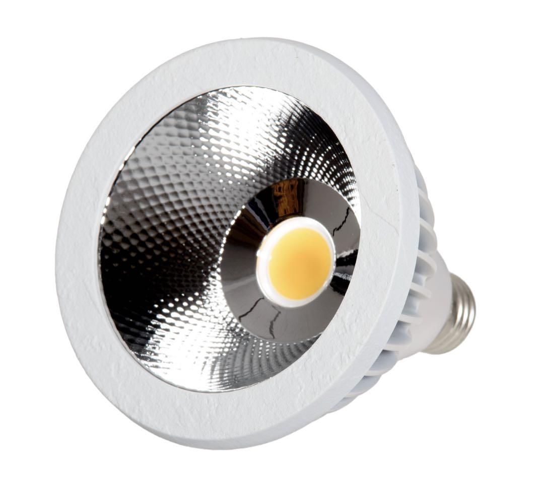 ＴＳＵＫＵＹＯＭＩ　ＬＥＤ　２０Ｗ　Ｅ２６口金　植物育成用ライト　植物用ライト