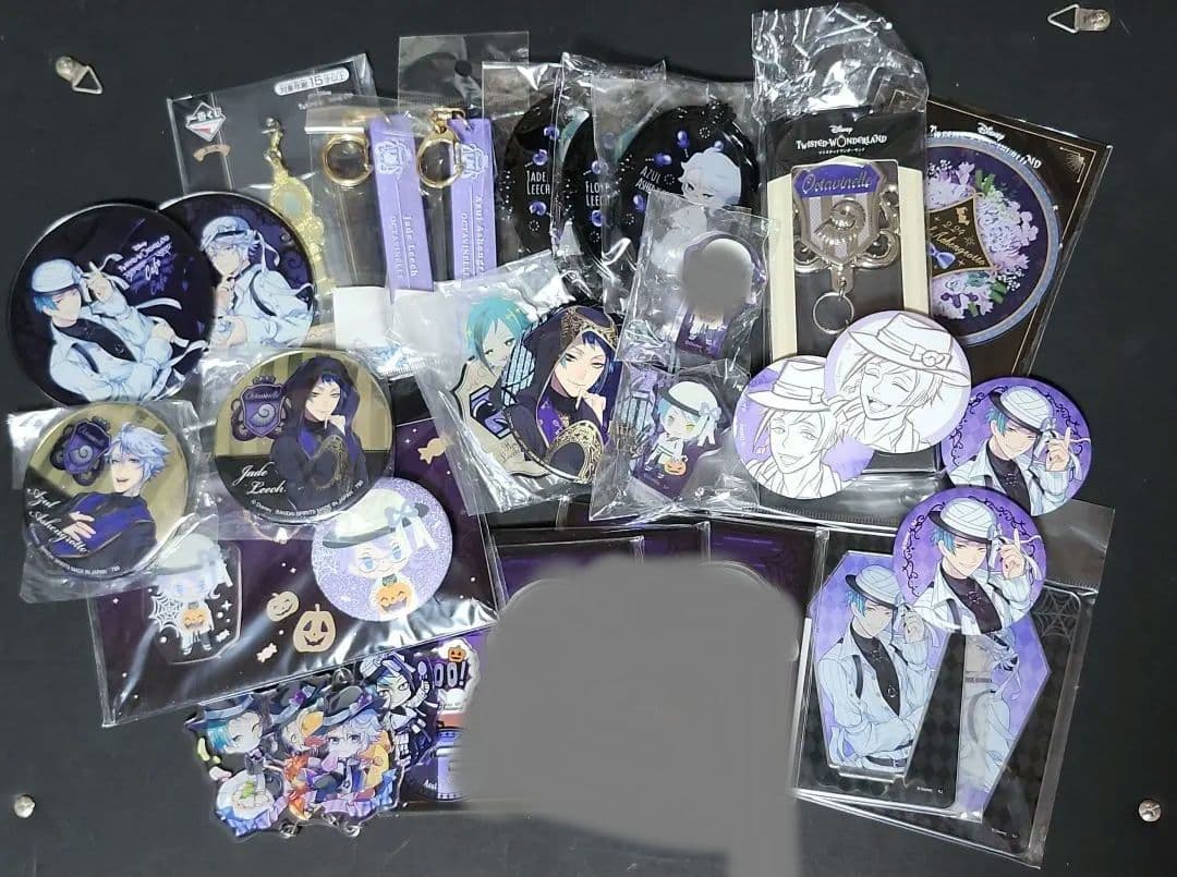 ツイステ　オクタ　アズール　ジェイド　フロイド　缶バッジ　アクスタ