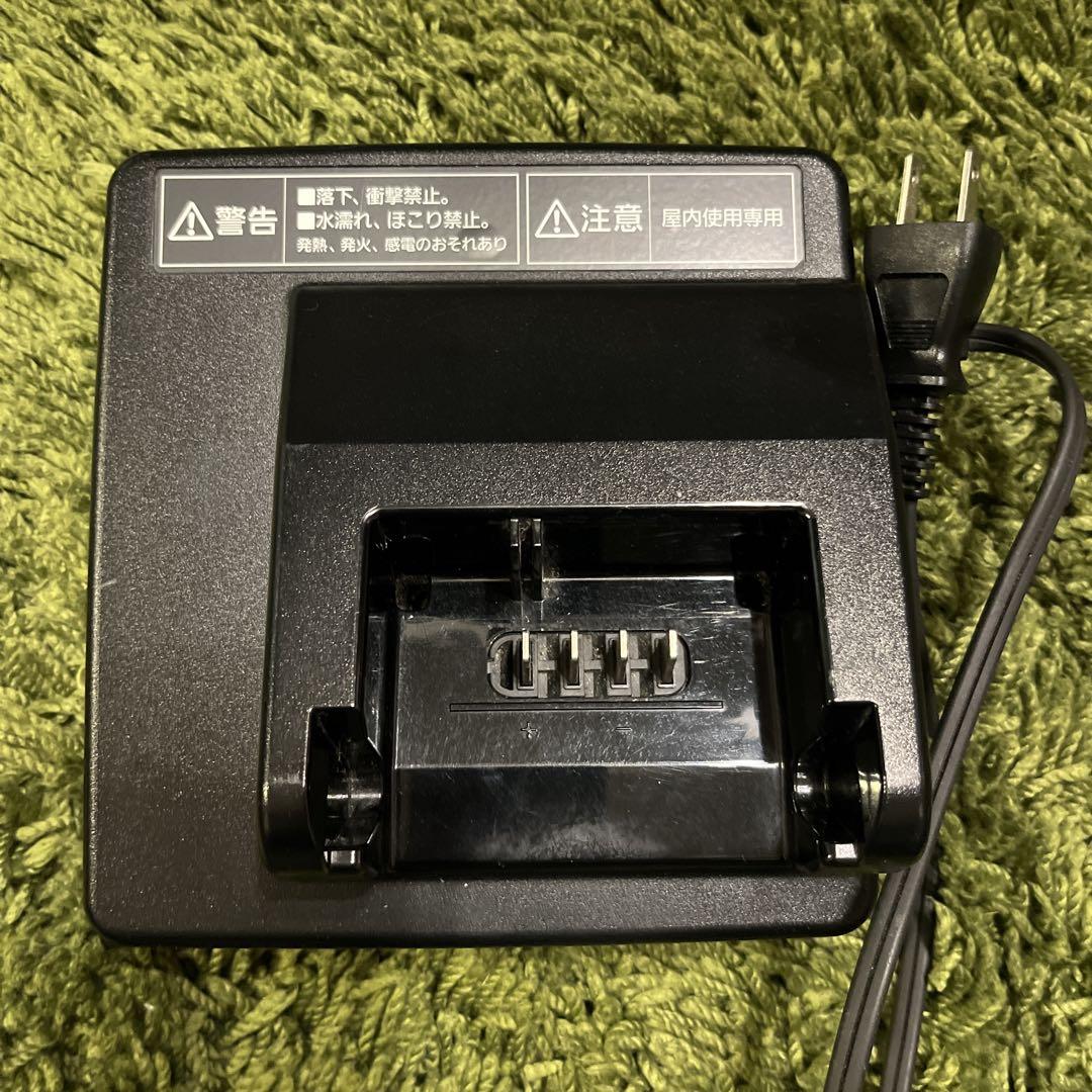 Panasonic 電動自転車用充電器 NK-J074Z