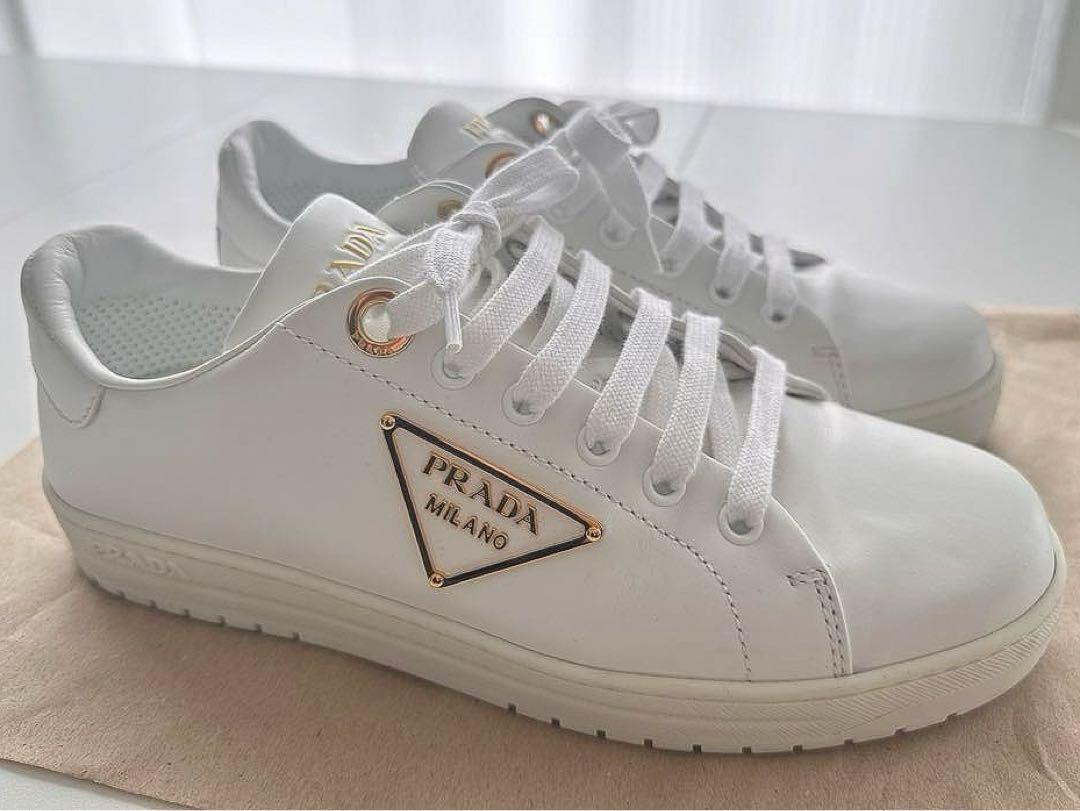 送料込 最終値下げ PRADA ゴールド三角ロゴ 白スニーカー 38サイズ