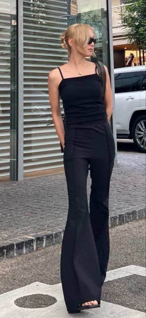 VIAVANDA フレアパンツ