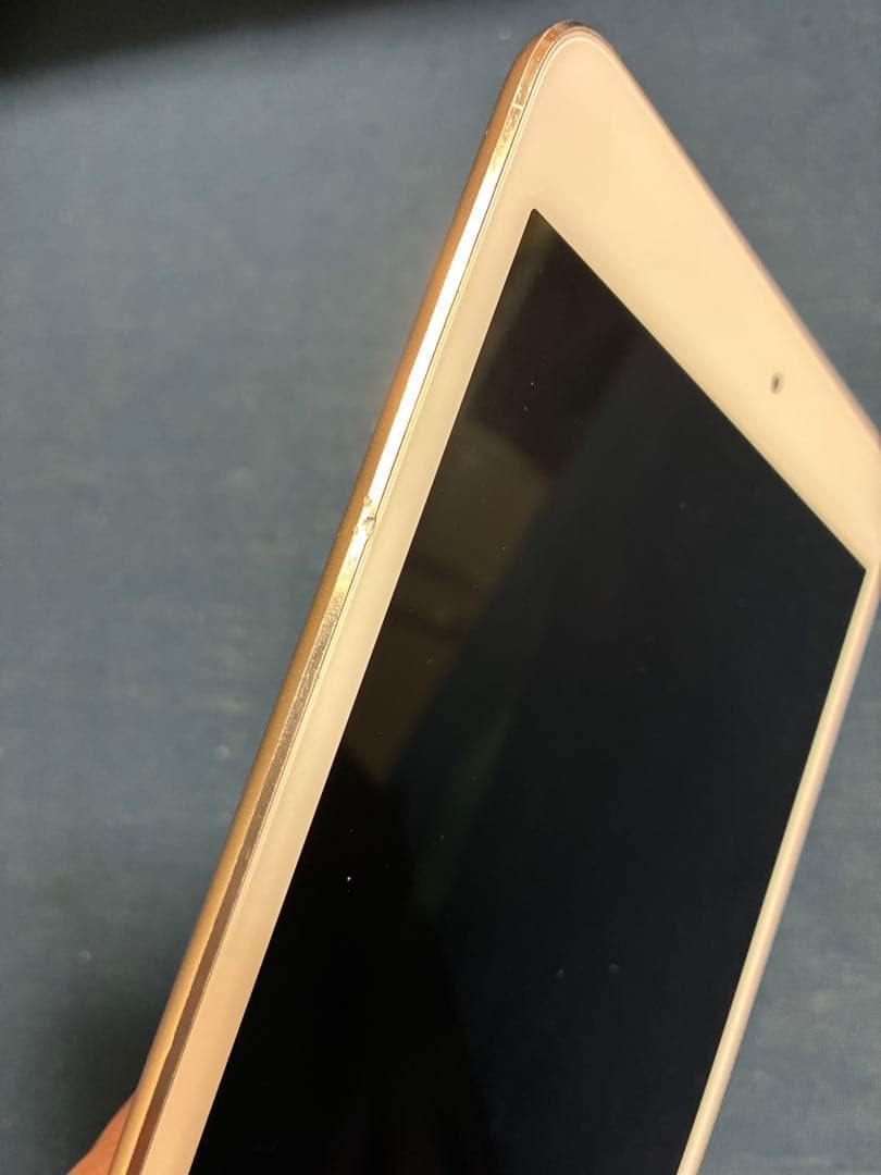 Apple iPadmini 第4世代 128g Wi-Fiモデル ゴールド本体 Apple iPadmini 第4世代 128g Wi-Fiモデル ゴールド本体