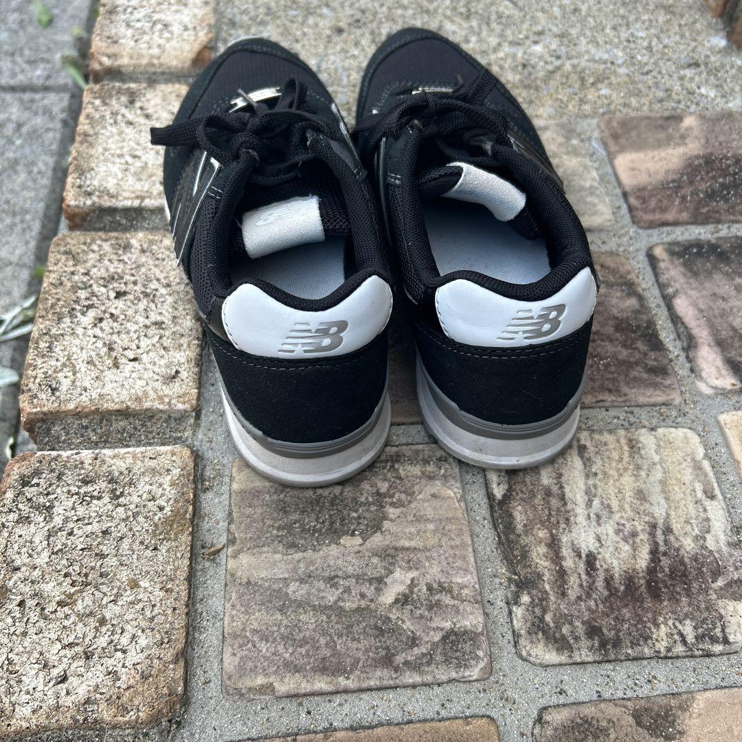 New Balance 966 ブラックスニーカー23cm - メルカリ