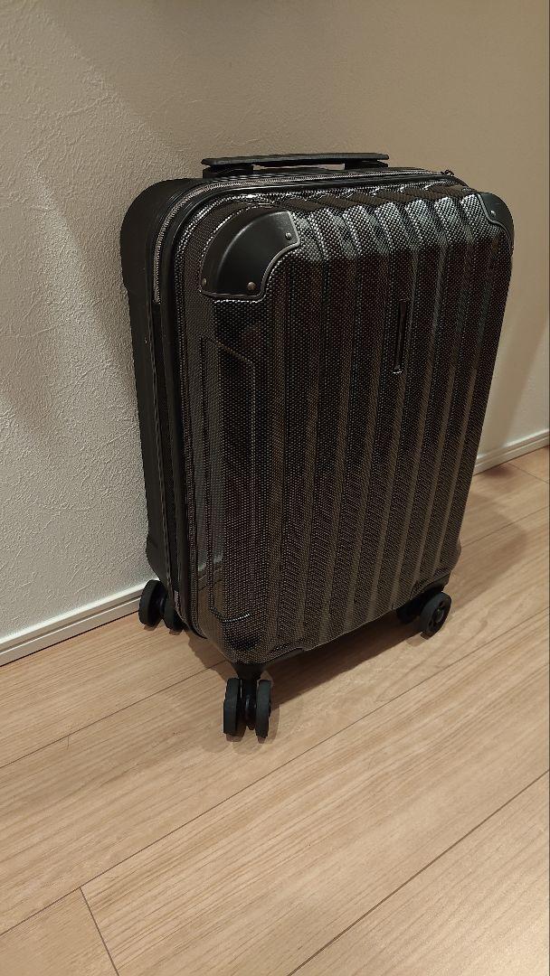 黒 ハードシェル キャリーケース ブラックハードシェルキャリーケース 中型 sanyo スーツケース