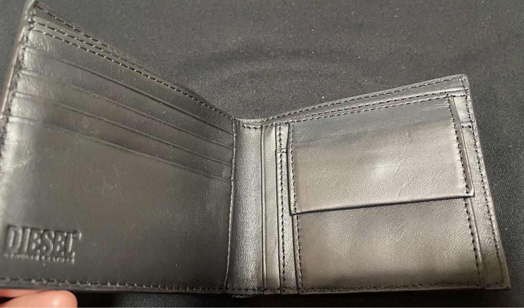 新品未使用　DIESEL 二つ折り財布