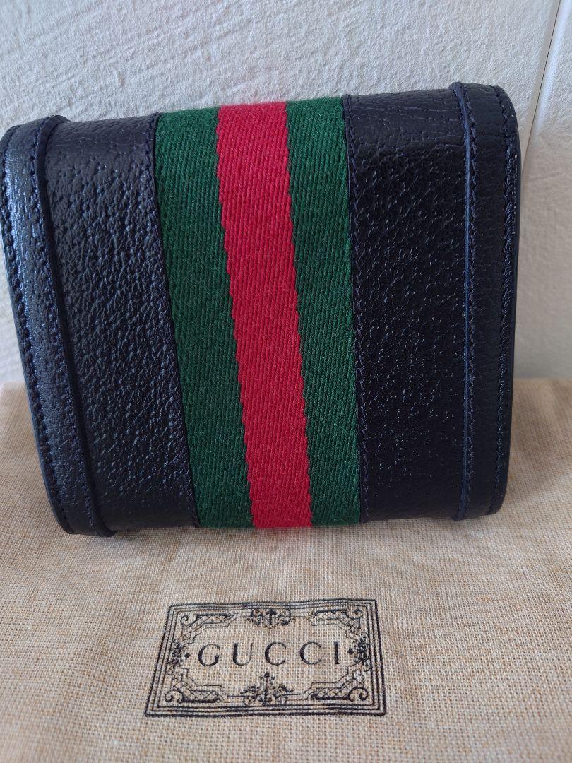 Gucci 二つ折り財布