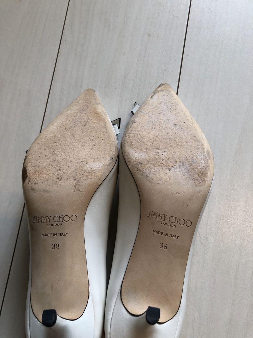 美品JIMMY CHOO 38 パンプス フラット 白系 リボン ロゴ金具