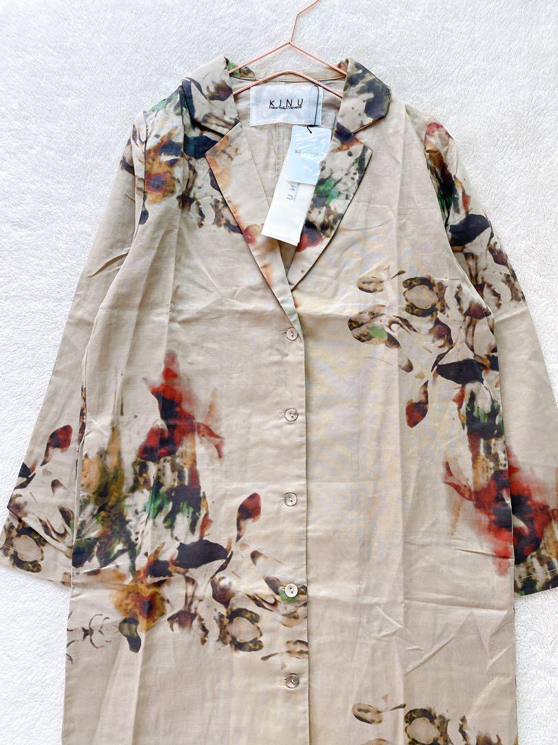 【antiqua】新品アンティカKINU 綿麻ロングジャケット　アート花柄