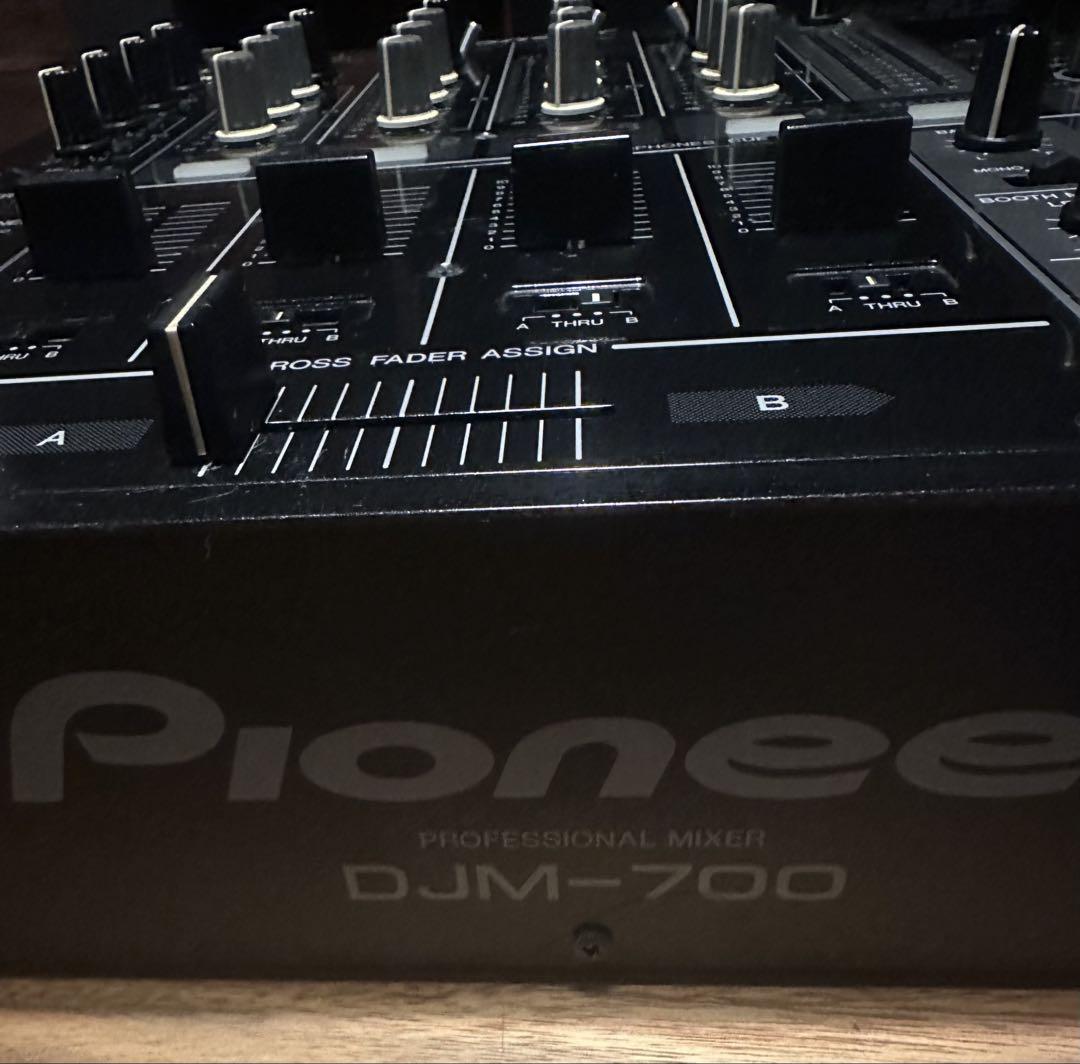 Pioneer DJM-700 DJミキサー