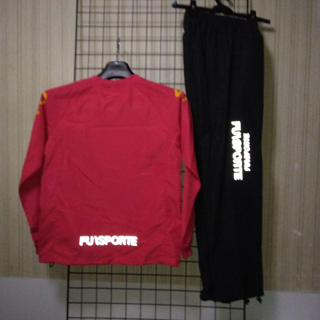 FUSPORTE ピステ上下 セット赤 新品未使用品140cm