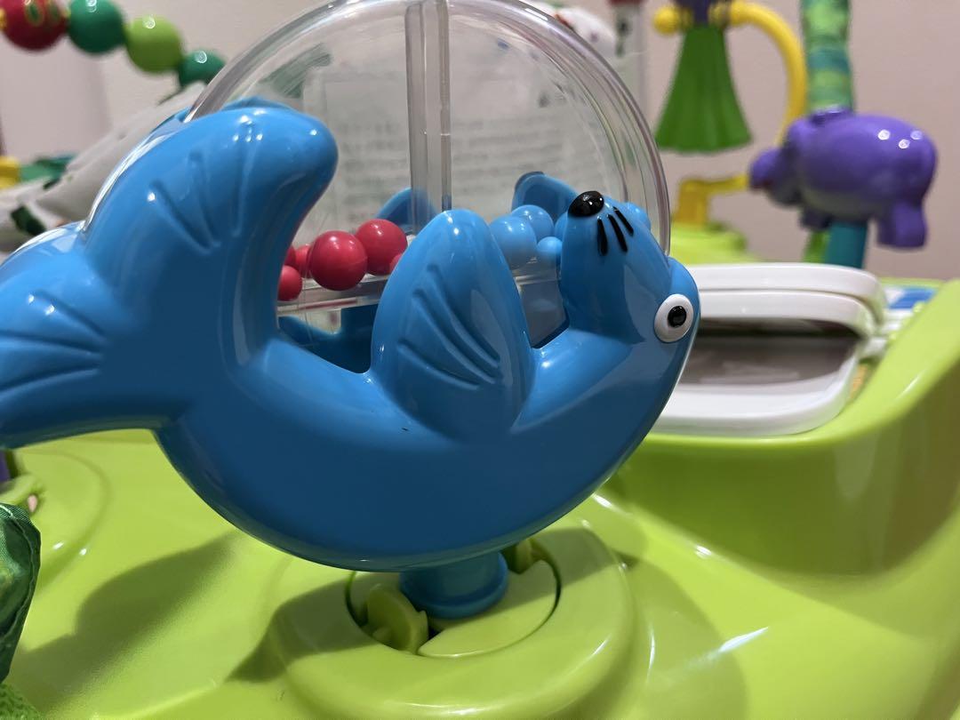 はらぺこあおむし　アクティビティジャンパー　ジャンパルー　ベビージム