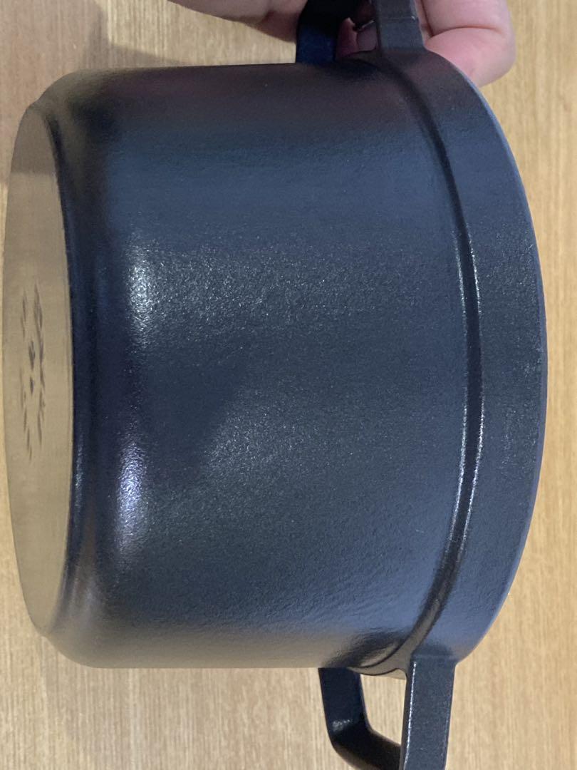 ストウブ　ココット　ラウンド　旧型　16 ブラック　BLACK 鍋　staub