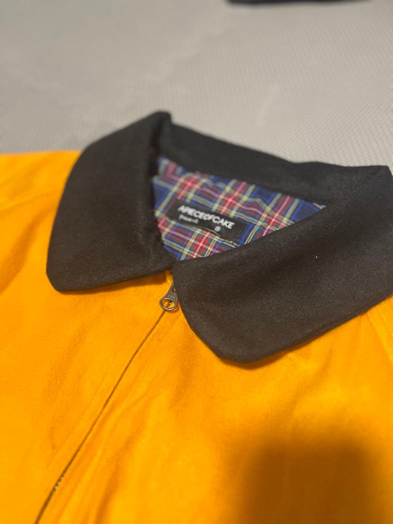 ジョングクMV着用品APIECEOFCAKE yellow jacket APIECEOFCAKE BTS ジョングク着用 ジャケットブルゾン