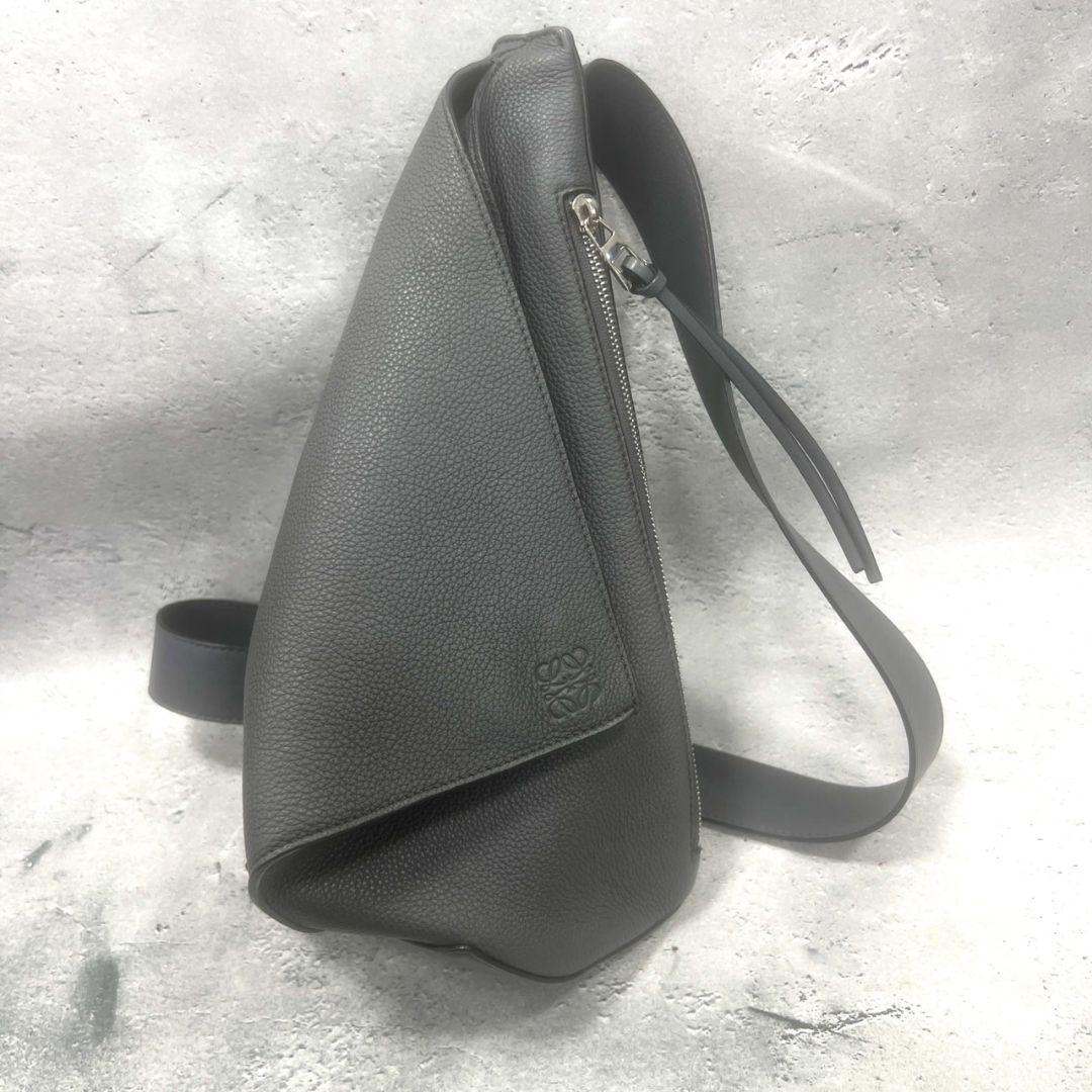 ロエベ アントンスリング ボディバッグ ショルダーバッグ レザー グレー