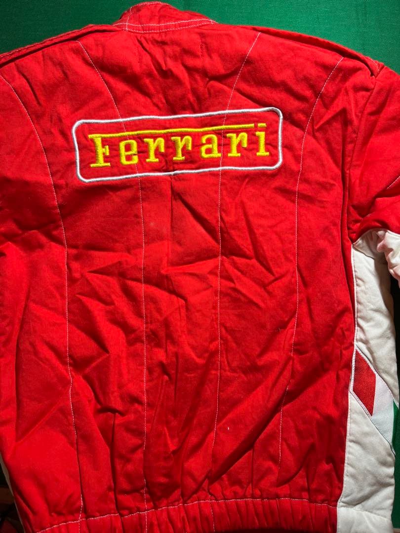 Ferrari 子供用キルティングジャケット 赤 Ferrari 子供用キルティングジャケット 赤