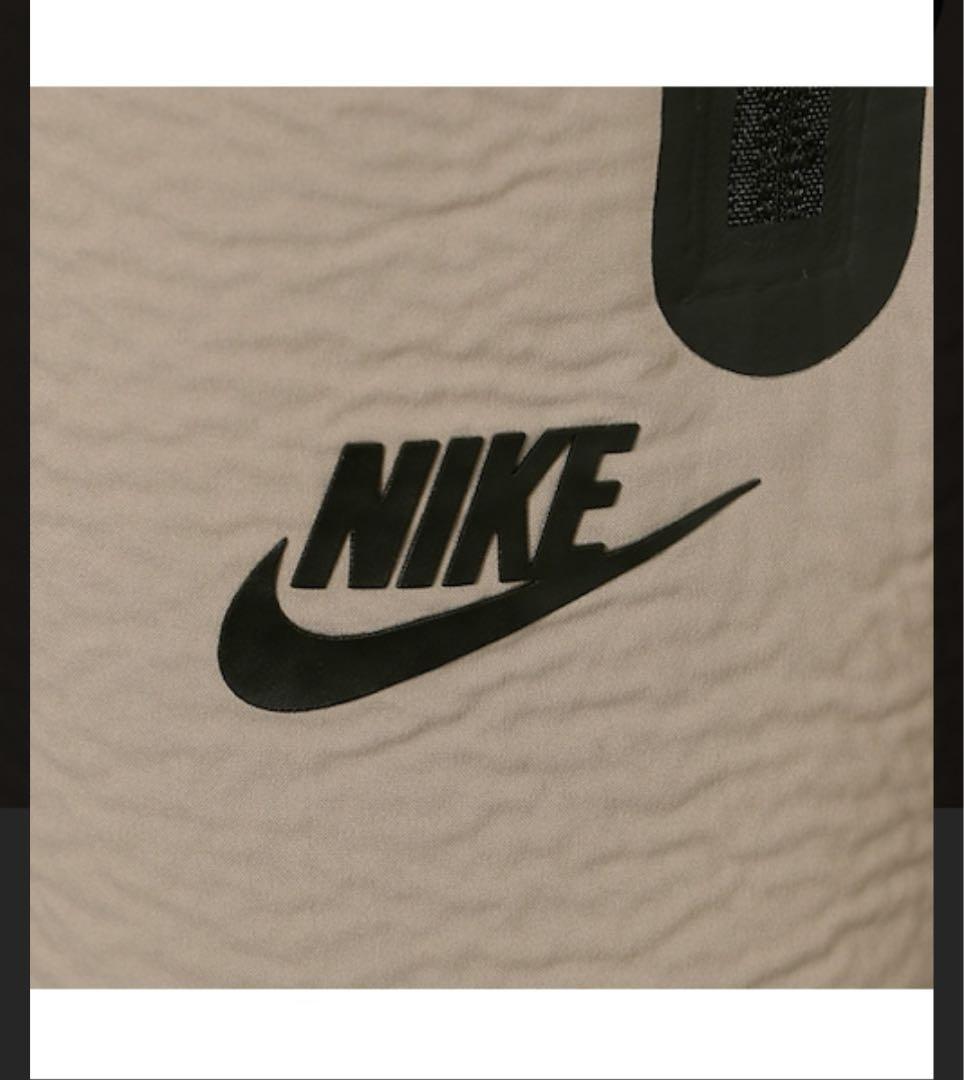 新品 NIKE テックパック トラック ウーブンパンツ テーパード スキニー