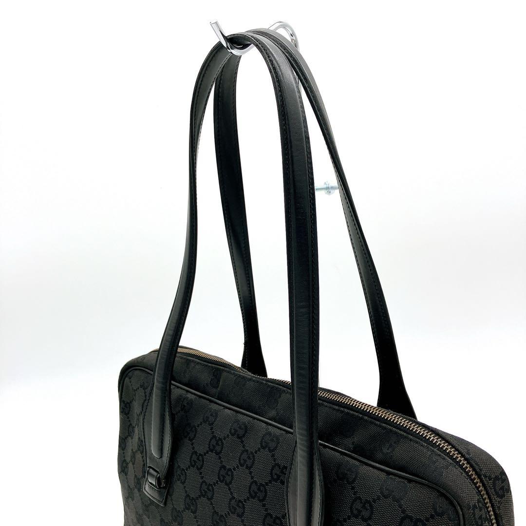 【GUCCI】ショルダーバッグ　GGキャンバス　ブラック