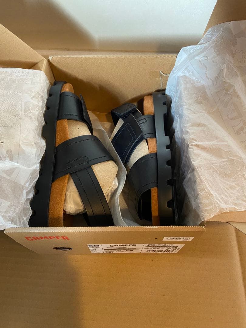 【週末限定お値下げ】【新品未使用品】カンペール　レザーサンダル　黒　37