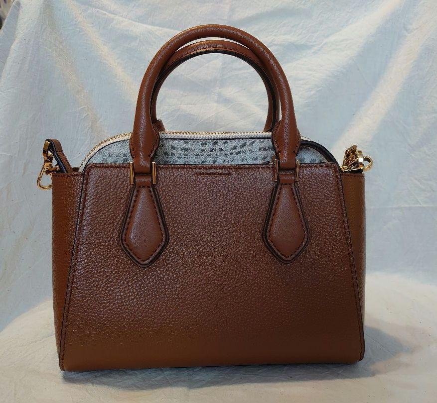 週末セール【美品】マイケルコース　ショルダーバッグ　バッグインバッグ