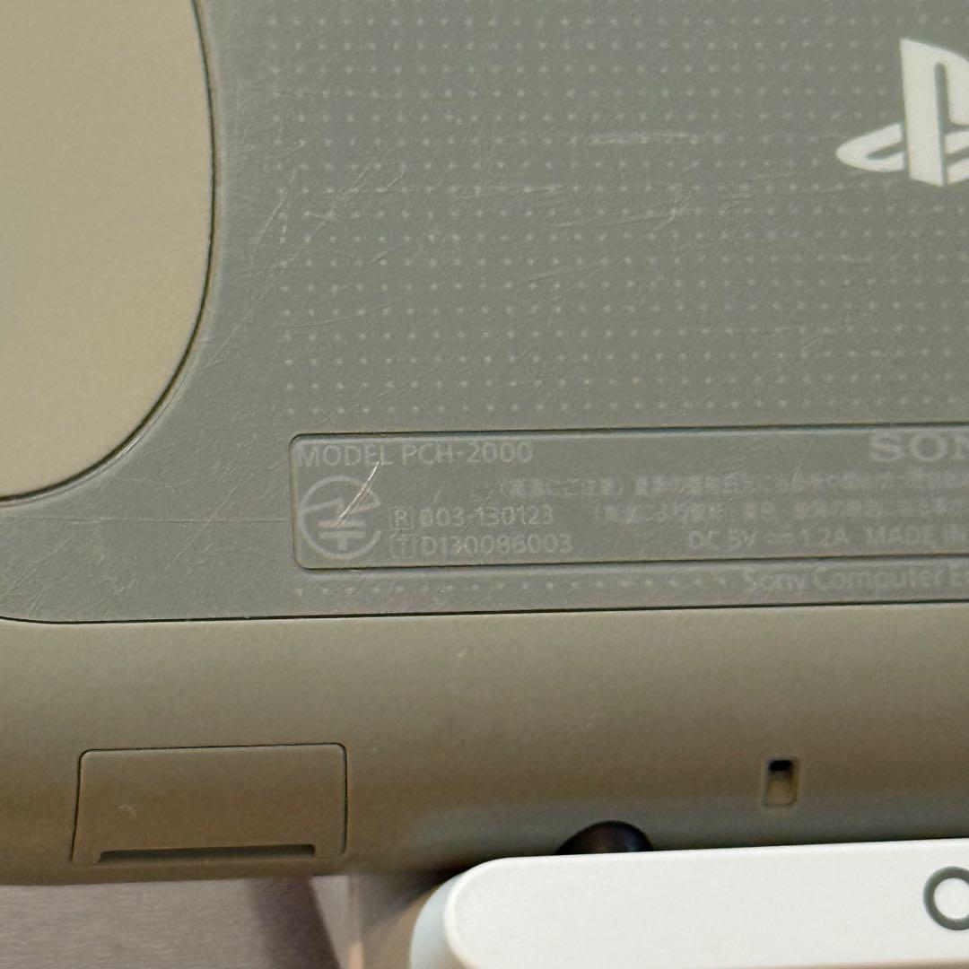 7-101 PSVITA PCH-2000 カーキ/ブラック 箱付き