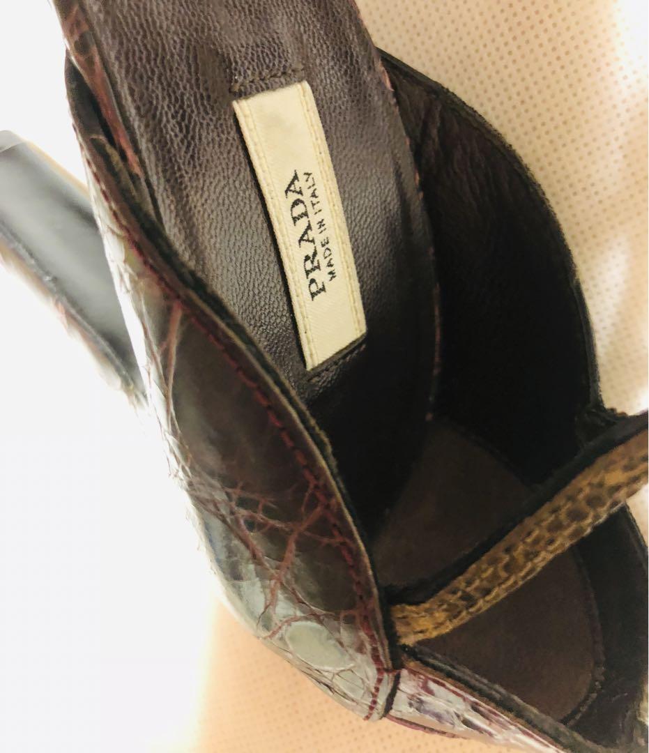 PRADA ハイヒールの靴