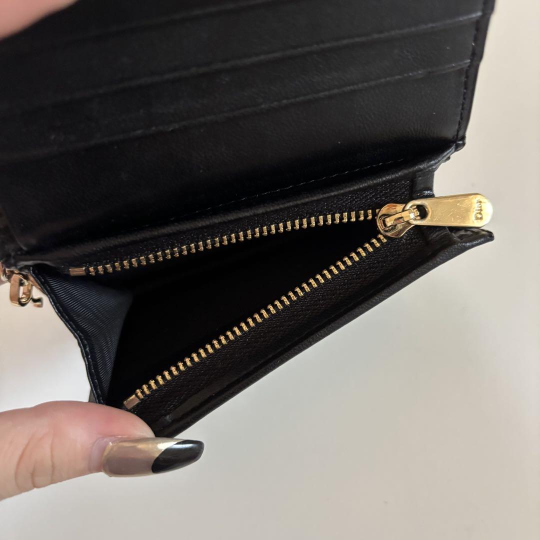 グランデ　Dior ブラックレザー 二つ折り財布 Dior ブラック レザー 二つ折り財布 - メルカリ