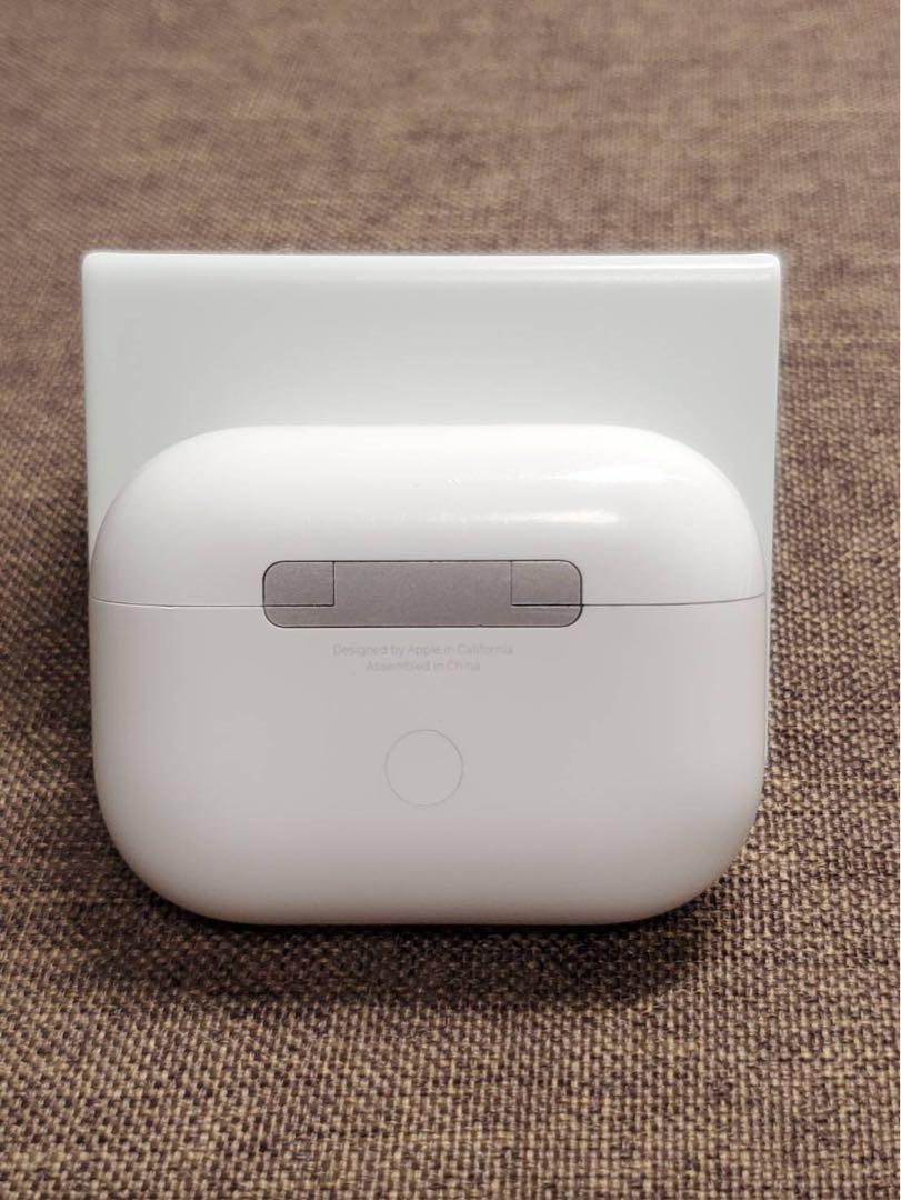 Apple AirPods Pro 第2世代 充電ケースのみ092