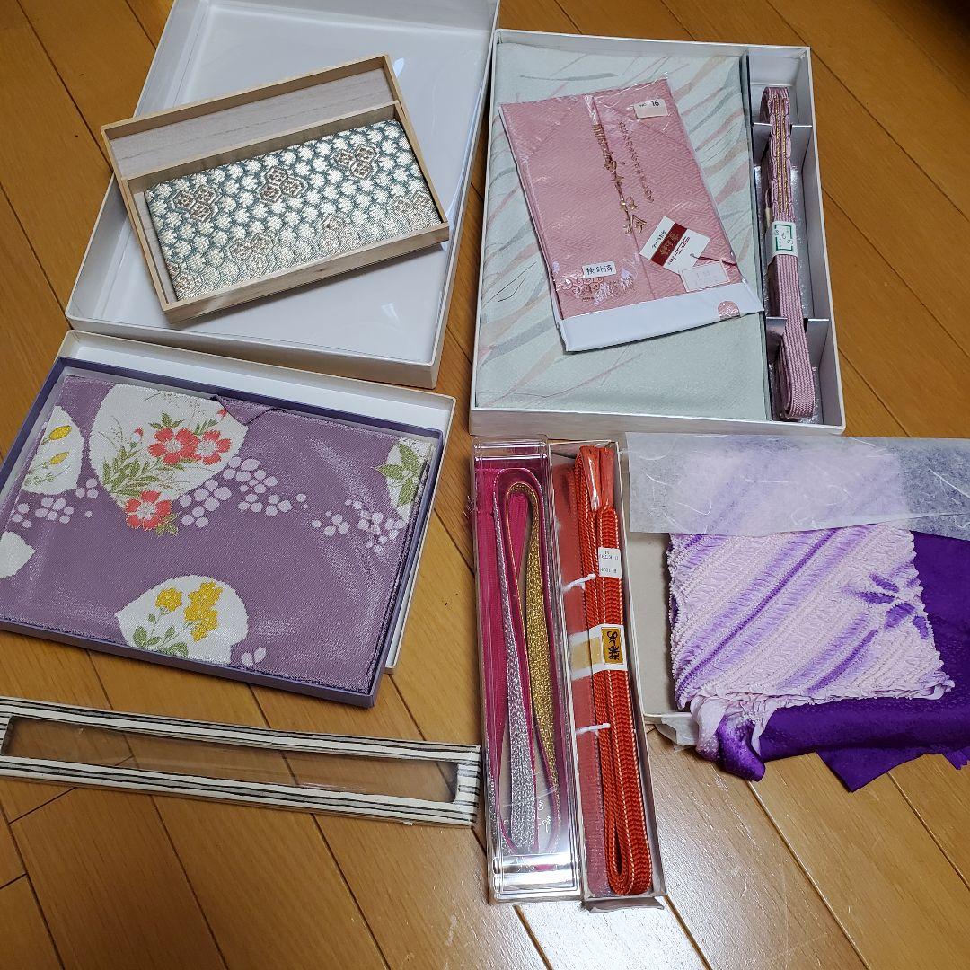 早い者勝ち❗新品。着物小物セット 紫色 花柄 帯と帯締めセット