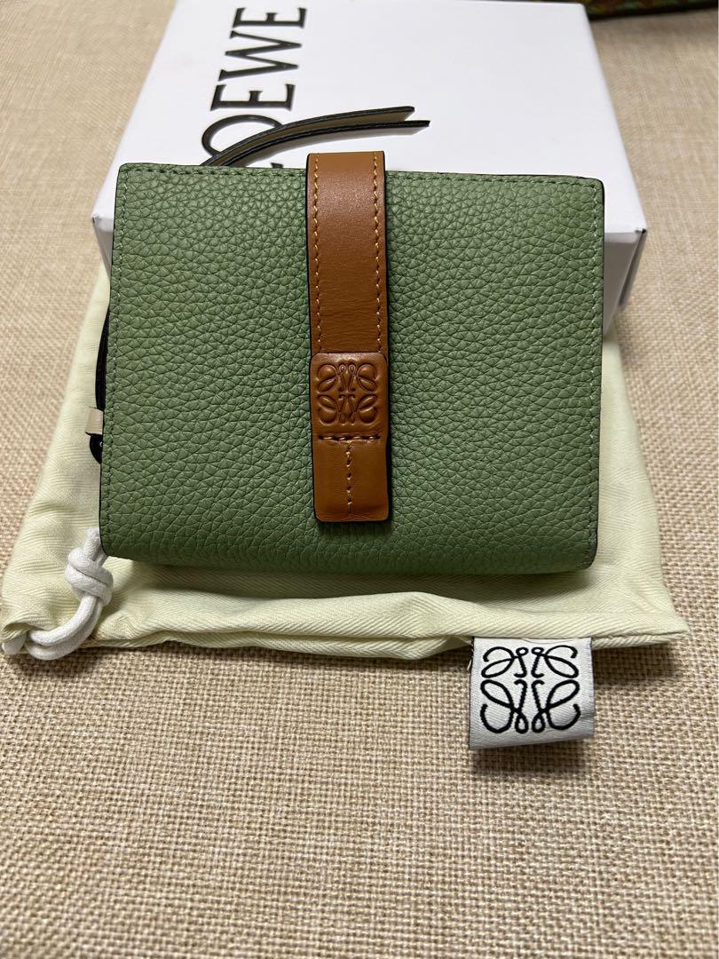 人気★LOEWEロエベ★二つ折り財布★カード入れ