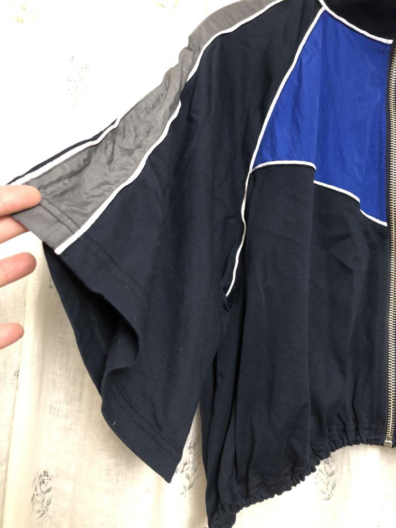 バイ クロップドZIPトップ