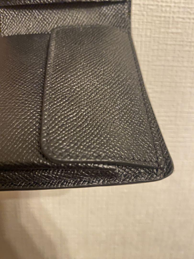 BURBERRY 二つ折り財布 ブラック レザー