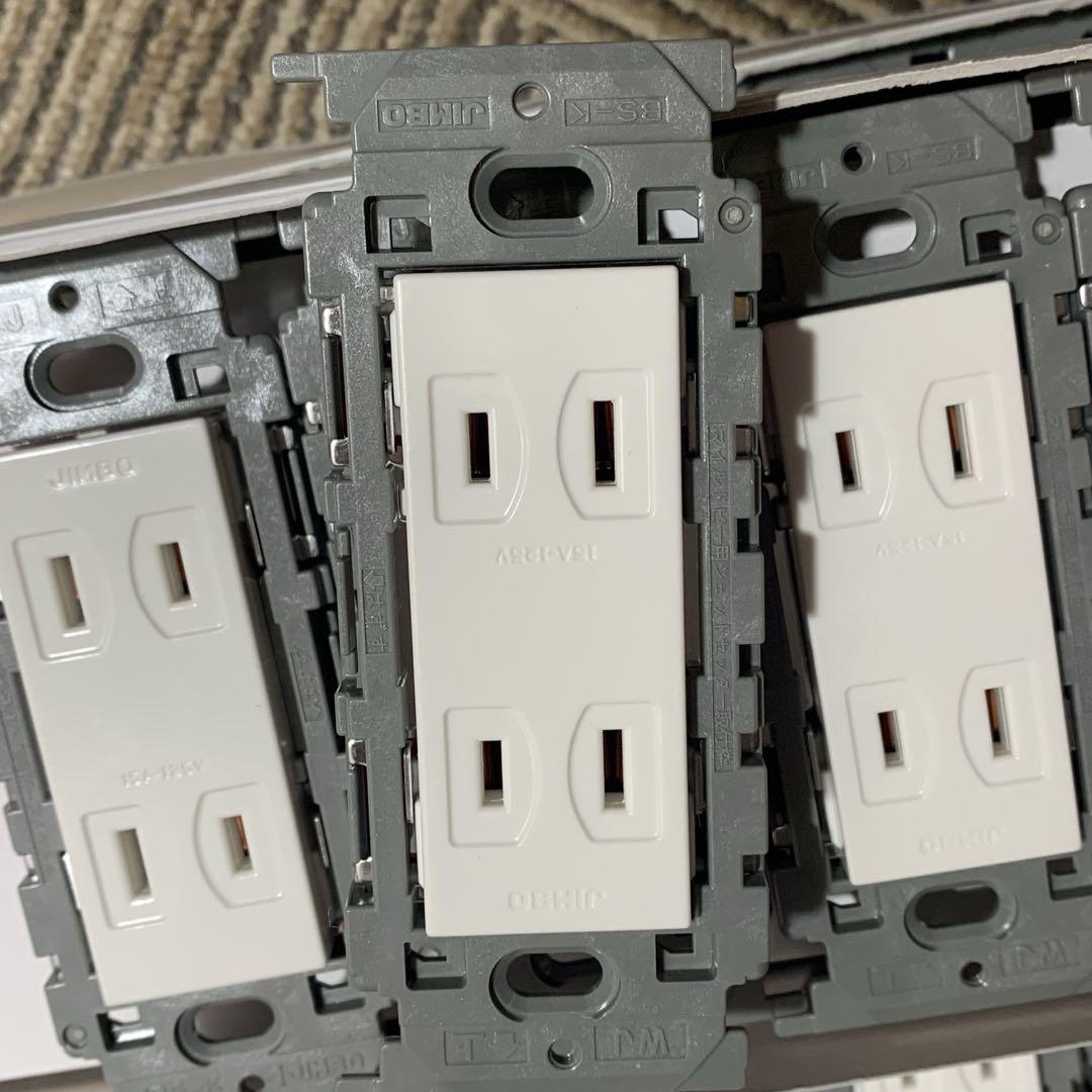 ● 50個埋込ダブルコンセント絶縁JEC-BN-55V